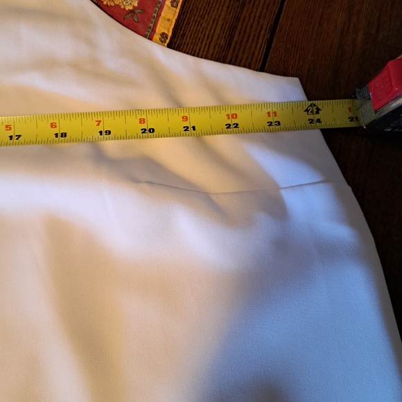 Penningtons white lined camisole size 1X - Picture 2 of 5